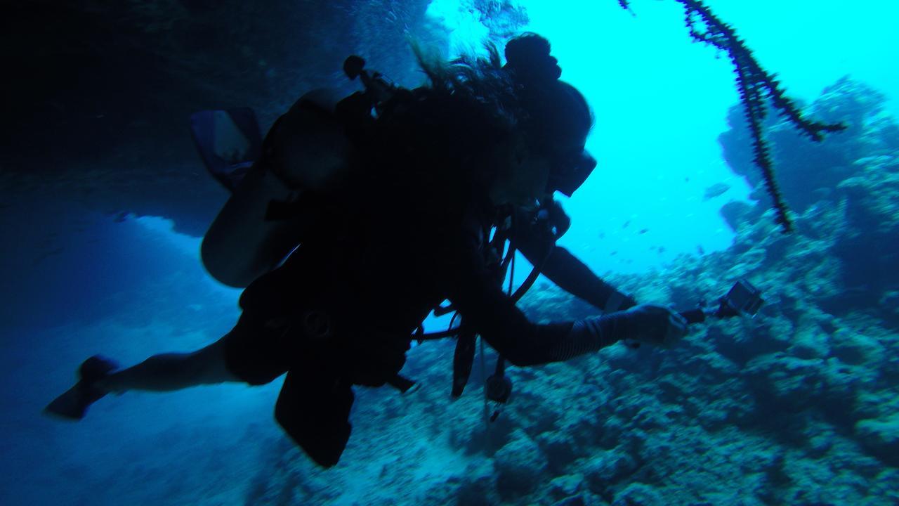 Equa Reef Maldives Hotel Addu Atoll Kültér fotó