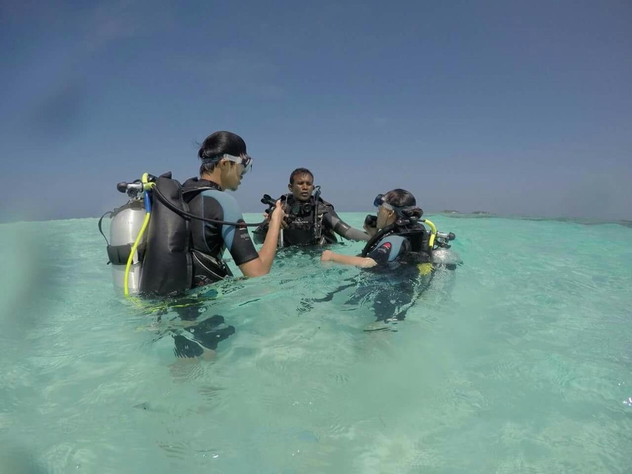 Equa Reef Maldives Hotel Addu Atoll Kültér fotó